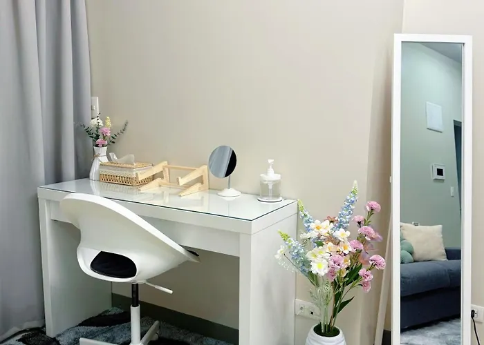 Cozy Corner By Mae Aparthotel Manila